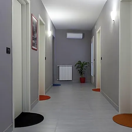 بيت ضيافة Easy Venice 1- 2