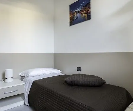 Easy Venice 1-2 ゲストハウス メストレ